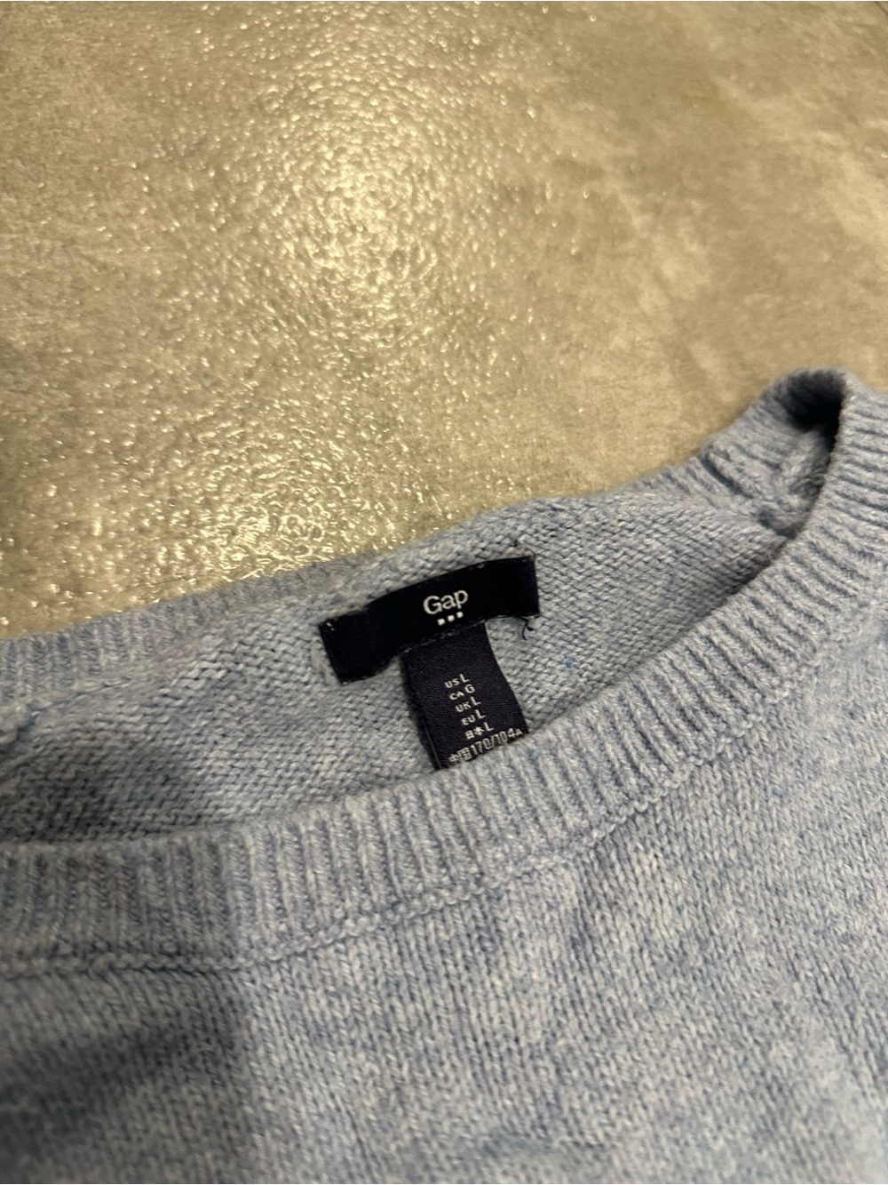 Gap women’s Light Blue Crewneck Sweater